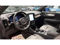 Begagnad Volvo XC40 Core 129 HK (94 kW) 2024 Svart SUV