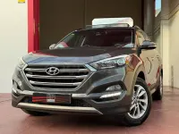 Usado Hyundai Tucson 115 CV (84 kW) 2016 Gris / plata SUV