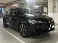 Usado Alfa Romeo Stelvio 180 CV (132 kW) 2018 Negro SUV
