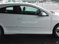 Usado Opel Astra GTC Sport 150 CV (110 kW) 2007 Blanco Berlina