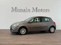 Usado Renault Clio II 85 CV (62 kW) 2010 Gris / plata Berlina