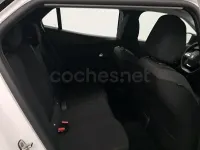 Usado Peugeot 2008 Active 110 CV (80 kW) 2022 Blanco SUV
