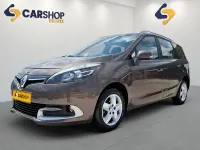 Usado Renault Scénic Bose Edition 110 CV (80 kW) 2016 Marrón Monovolumen