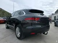 Usado Jaguar F-Pace Portfolio 180 CV (132 kW) 2017 Gris / plata SUV