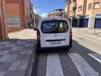 Usado Peugeot Partner Tepee Access 100 CV (73 kW) 2015 Blanco Monovolumen
