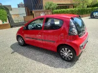 Usado Citroën C1 68 CV (50 kW) 2007 Rojo Utilitario