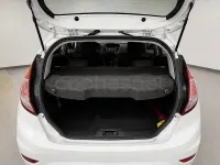 Usado Ford Fiesta Trend 75 CV (55 kW) 2015 Blanco Utilitario