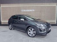 Usado Peugeot 3008 Allure 120 CV (88 kW) 2015 Gris / plata Familiar