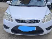 Usado Ford Focus Trend 109 CV (80 kW) 2008 Blanco Berlina