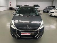 Usado Peugeot 208 Style 75 CV (55 kW) 2017 Gris / plata Utilitario