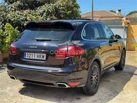 Käytetty Porsche Cayenne 240 HP (176 kW) 2012 Musta Katumaasturi