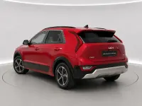 Usado Kia Niro 141 CV (103 kW) 2022 Rojo SUV
