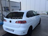 Usado Seat Ibiza 100 CV (73 kW) 2006 Blanco Berlina