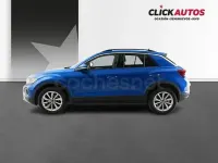 Usado VW T-Roc Life 110 CV (80 kW) 2024 Azul SUV