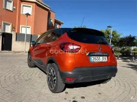 Usado Renault Captur XMOD 110 CV (80 kW) 2016 Naranja SUV