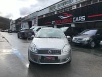 Usado Fiat Linea Active 90 CV (66 kW) 2008 Gris / plata Berlina