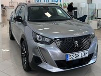 Usado Peugeot 2008 Allure 100 CV (73 kW) 2022 Gris / plata SUV