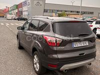 Usado Ford Kuga Titanium 150 CV (110 kW) 2018 Gris / plata SUV