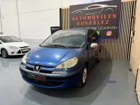 Usado Peugeot 807 130 CV (95 kW) 2006 Azul Monovolumen