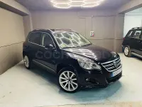 Usado VW Tiguan R-line 140 CV (102 kW) 2010 Negro SUV
