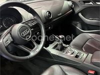 Usado Audi A3 116 CV (85 kW) 2018 Gris / plata Berlina