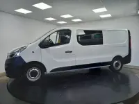 Begagnad Renault Trafic 95 HK (69 kW) 2019 Gul Minibuss