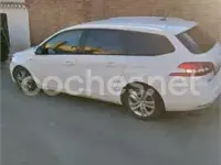 Usado Peugeot 308 SW Allure 120 CV (88 kW) 2017 Blanco Familiar