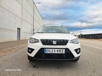 Usado Seat Arona Ecomotive 115 CV (84 kW) 2018 Blanco SUV