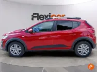 Usado Dacia Sandero Essentiel 91 CV (66 kW) 2022 Rojo Berlina