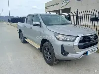 Usado Toyota HiLux 204 HP (150 kW) 2021 Cinzento Pickup