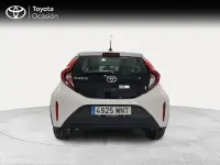 Begagnad Toyota Aygo X Play 72 HK (52 kW) 2024 Vit SUV