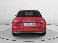 Usado Audi A4 Advanced Plus 136 CV (100 kW) 2021 Rojo Berlina