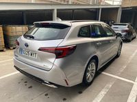 Usado Toyota Corolla Active 140 CV (102 kW) 2025 Plata Familiar