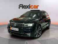 Usado VW Tiguan Sportline 150 CV (110 kW) 2018 Negro SUV