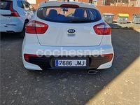 Usado Kia Rio 84 CV (61 kW) 2016 Blanco Utilitario