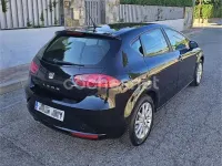 Usado Seat Leon Reference 105 CV (77 kW) 2012 Negro Berlina