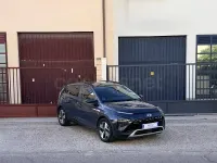 Usado Hyundai Bayon Style 120 CV (88 kW) 2022 Gris / plata SUV