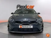 Usado Kia Ceed 136 CV (100 kW) 2023 Gris Utilitario