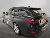 Usado BMW 320e Comfort Edition 204 CV (150 kW) 2023 Negro Familiar