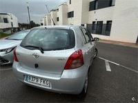 Usado Toyota Yaris 87 CV (63 kW) 2007 Gris / plata Utilitario