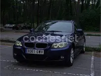 Usado BMW 318 143 CV (105 kW) 2010 Azul Familiar