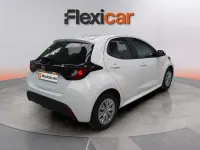 Usado Toyota Yaris Edition 125 CV (91 kW) 2023 Blanco Utilitario