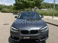 Usado BMW 118 Sport Line 136 CV (100 kW) 2017 Gris / plata Utilitario