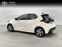 Usado Toyota Yaris Hybrid Active 116 CV (85 kW) 2025 Blanco Berlina
