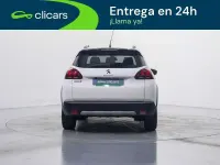 Usado Peugeot 2008 Allure 110 CV (80 kW) 2018 Blanco SUV