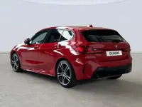Usado BMW 118 140 CV (102 kW) 2024 Rojo Utilitario