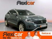 Usado VW T-Roc Life 150 CV (110 kW) 2023 Azul SUV