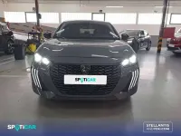 Usado Peugeot 208 Allure 101 CV (74 kW) 2025 Gris Utilitario