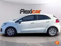 Usado Kia Rio 84 CV (61 kW) 2016 Blanco Utilitario