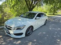 Usado Mercedes CLA200 Shooting Brake AMG line 136 CV (100 kW) 2016 Blanco Familiar